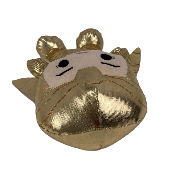 DC Universe WW84 Golden Armor Wonder Woman 8" Plush Cinemark Exclusive - Picture 7 of 13